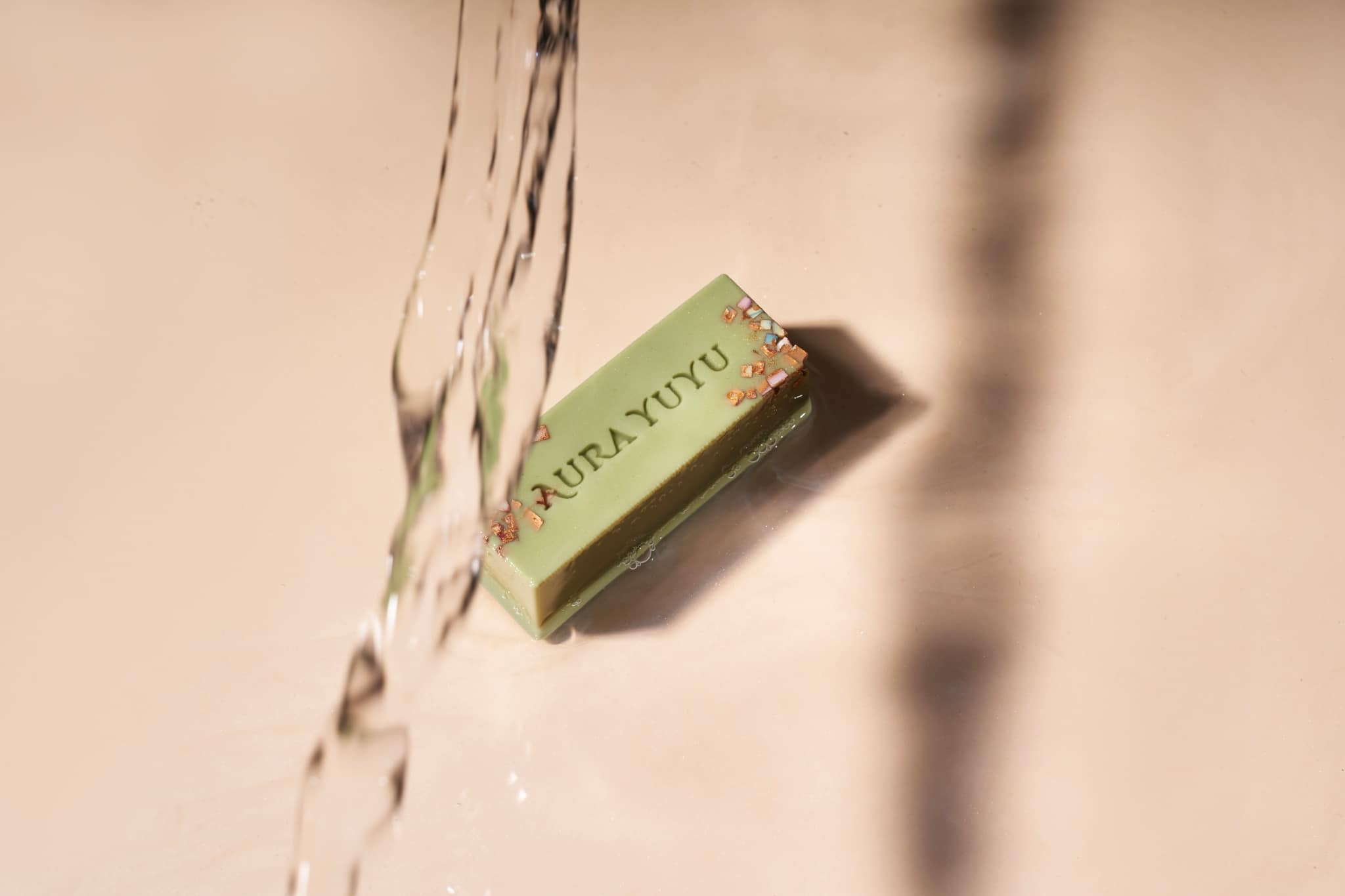 Aura yuyu 品牌設計